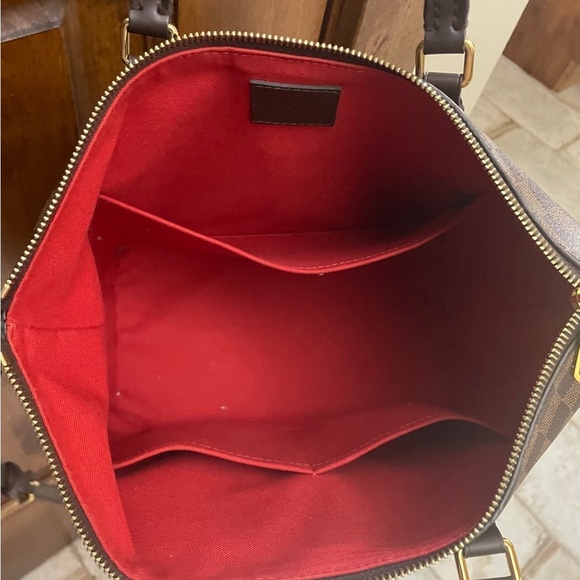 Louis Vuitton Siena MM. - Picture 8 of 14